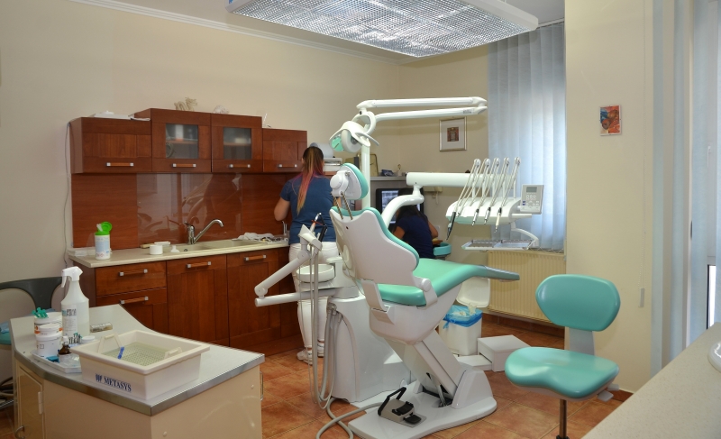 The dental surgery in Győr, Dentist's office 1, 9025, Győr Kereszt u. 3-5